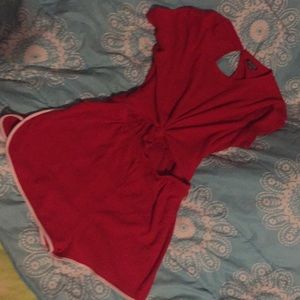 ❤️Red romper❤️
XL fits like L
Worn once